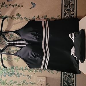 NWT Swimsuits 4 all black razor back top matching short bottoms
